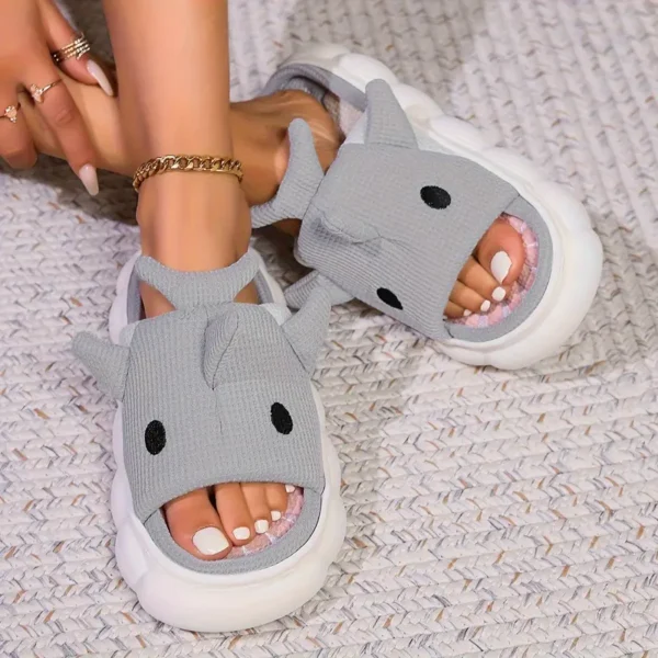 PANTUFLAS SHARK - Imagen 4