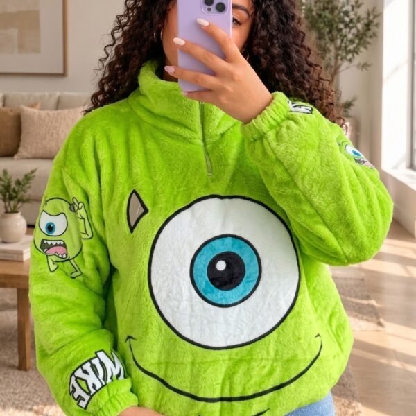 Mujer con saco térmico afelpado verde limón con el ojo grande de Mike Wazowski